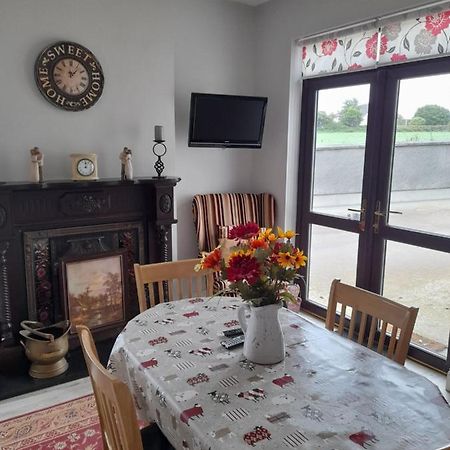 Maryrose Cottage Rasharkin エクステリア 写真